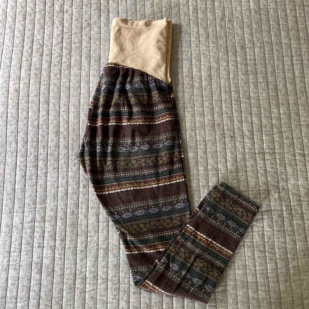 Motherhood Maternity Leggings- Size M